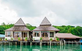 สลักเพชร รีสอร์ท